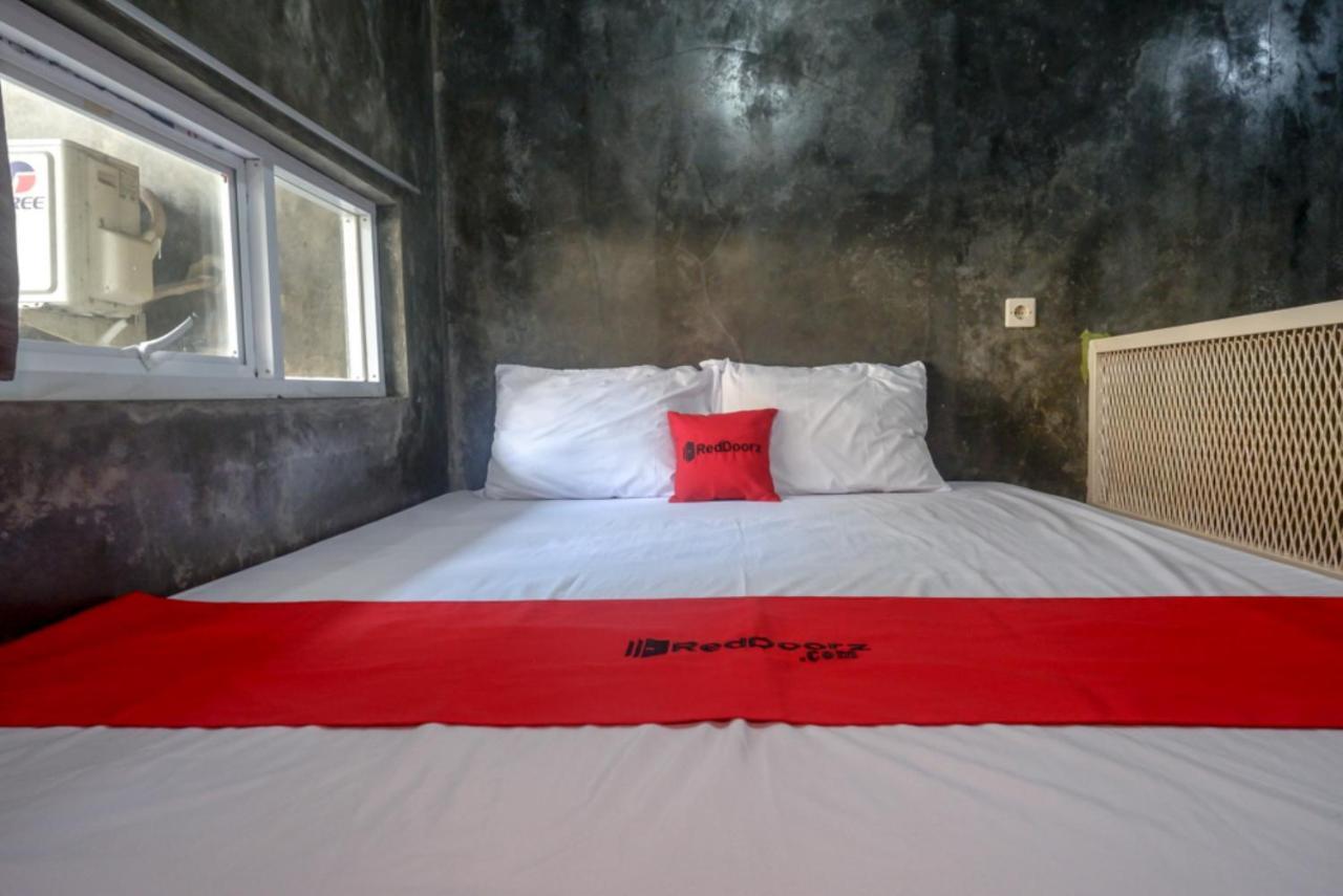 Reddoorz Near Jumbo Mall Sragen ภายนอก รูปภาพ