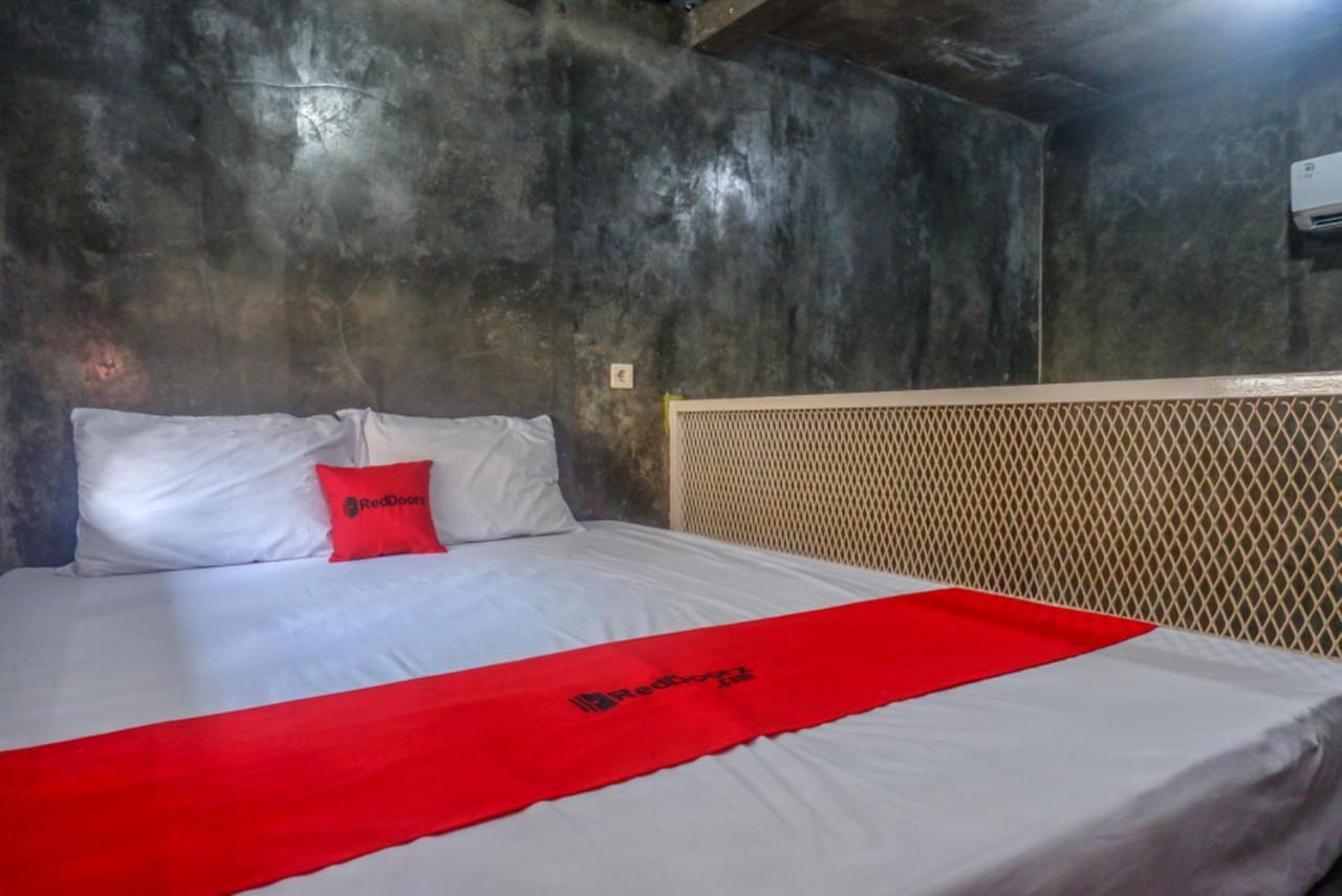Reddoorz Near Jumbo Mall Sragen ภายนอก รูปภาพ